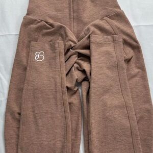 Bombshell Sportswear uplift peachy in latte XS EUC